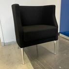 Begagnad fåtölj, Arriba 351, svart