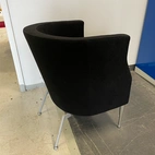 Begagnad fåtölj, Arriba 351, svart