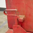 Begagnad Tippcontainer 300L Röd med spak