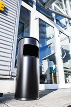 Papperskorg 17 L med askkopp svart