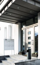 Papperskorg 17 L med askkopp svart