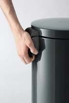 Pedalhink metall 20 L mörkgrå