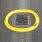 Spillbarriär flexibel höjd 7 cm med två bärhandtag längd 3 m