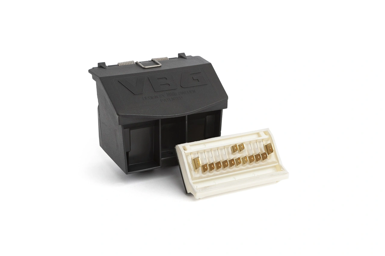 VBG K-LÅDA 14-POL SAL, ADR