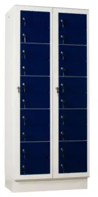 Tvättbytesskåp 1885x800x480 mm, 2x10 fack, sockel